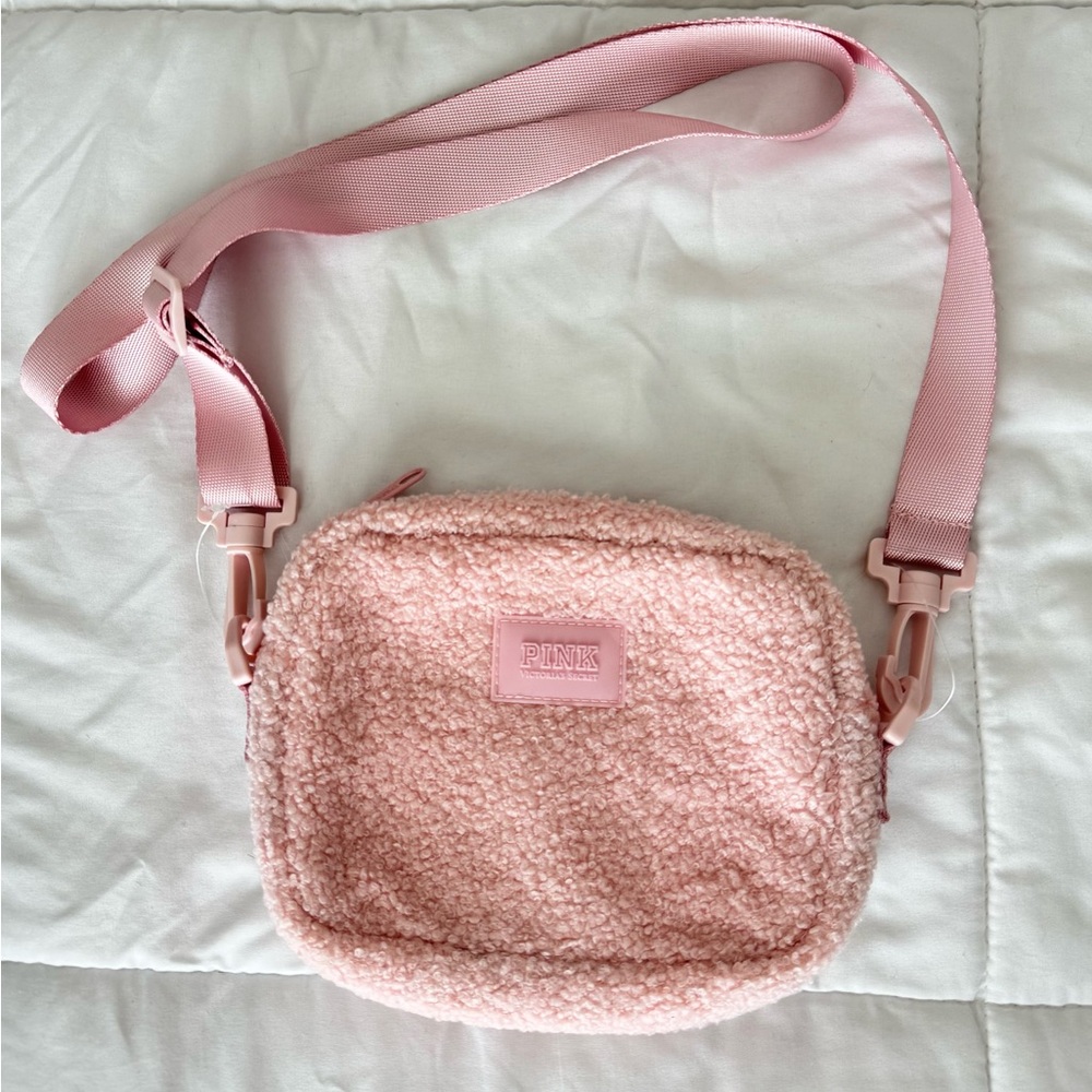 PINK VS 🎀Sherpa Crossbody Bag🎀